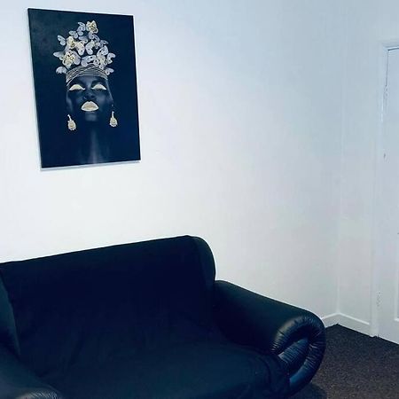 Comfortable Town House In Coventry City Centre 빌라 외부 사진