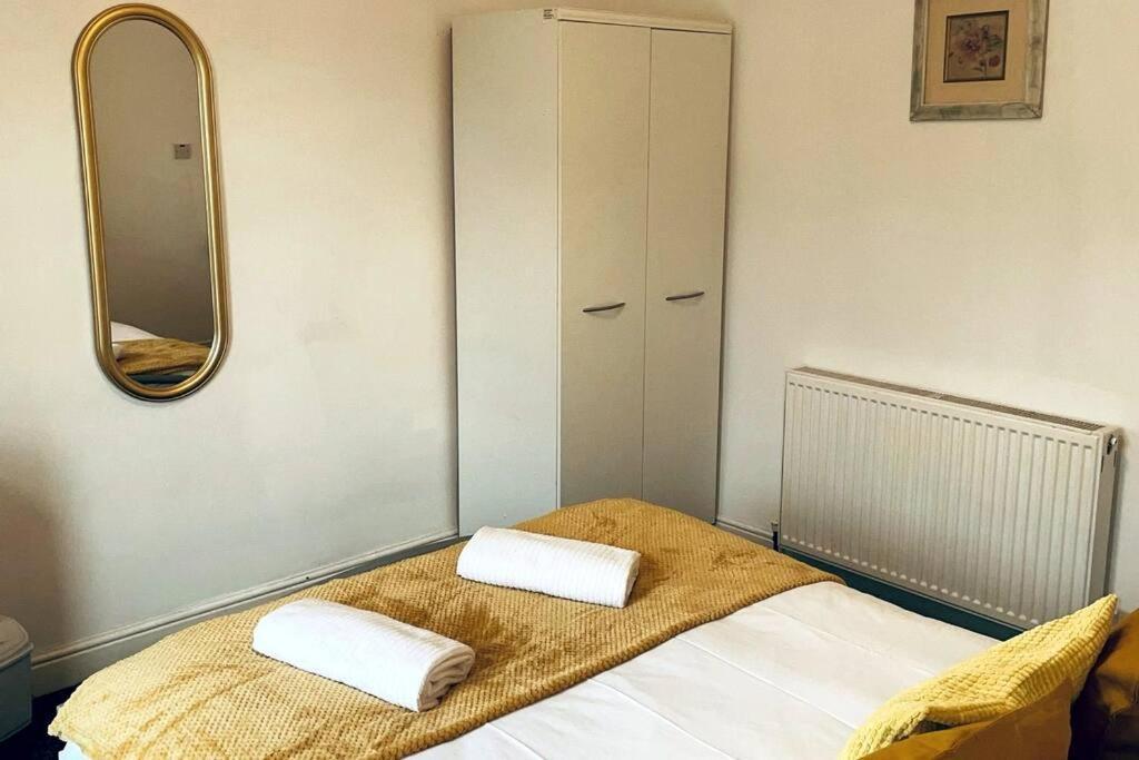 Comfortable Town House In Coventry City Centre 빌라 외부 사진