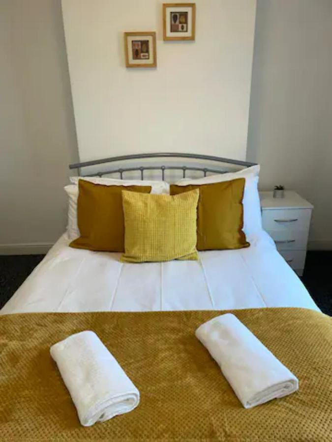 Comfortable Town House In Coventry City Centre 빌라 외부 사진