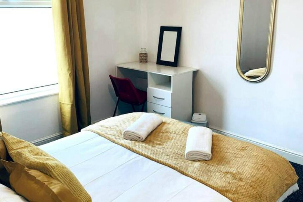 Comfortable Town House In Coventry City Centre 빌라 외부 사진
